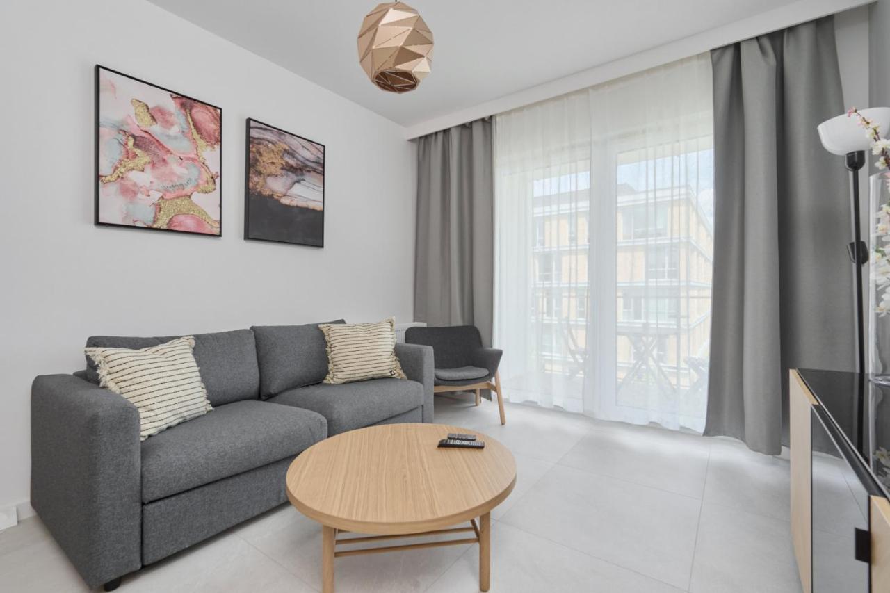 Apartamento Lwowska By The Malta With Parking By Renters Prestige Poznan
