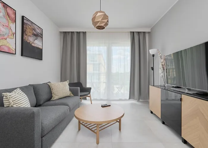 Lwowska Apartment By The Malta Lake With Parking By Renters Prestige