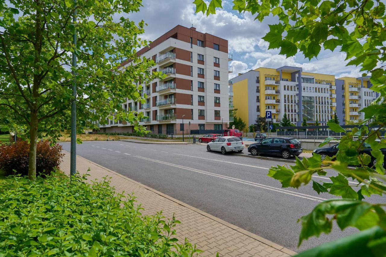 Apartment Lwowska By The Malta With Parking By Renters Prestige