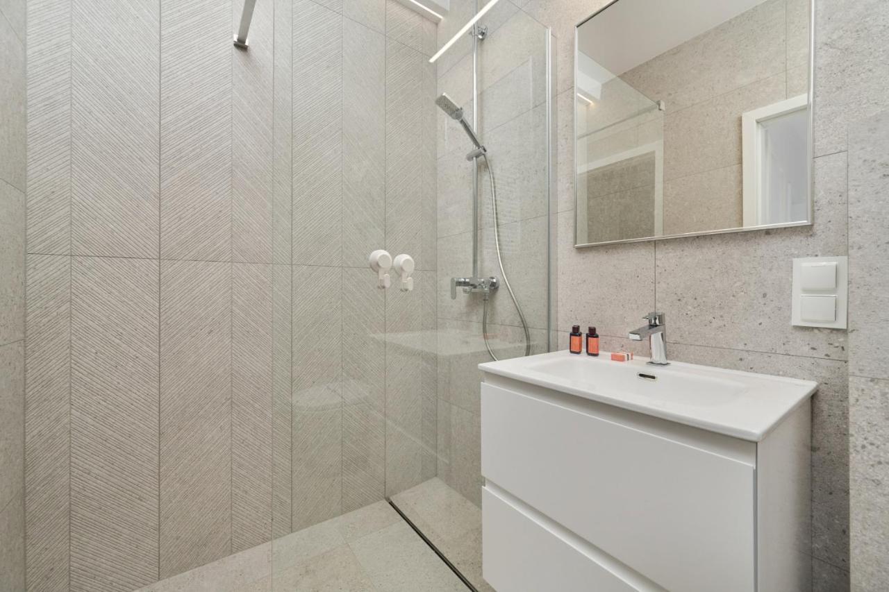 Lwowska By The Malta With Parking By Renters Prestige *
