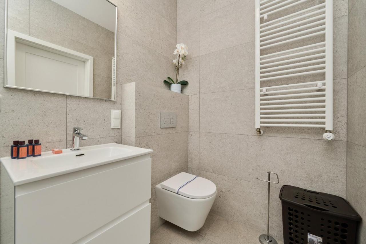 Lwowska By The Malta With Parking By Renters Prestige Apartment Poznan